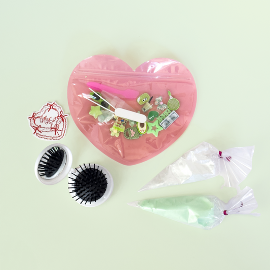 Compact Hairbrush with Mirror & Whipped Decoden Charm Kit
